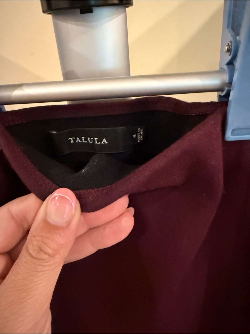 Talula Wine-Colored Pencil Skirt | Size 4